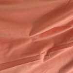 Brzoskwiniowo-koralowy